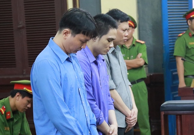 Cuu can bo cong an lanh an chung than vi toi giet nguoi hinh anh