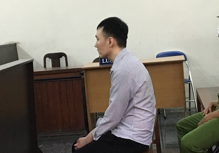 Thanh nien ngao da giet hang xom lanh an hinh anh