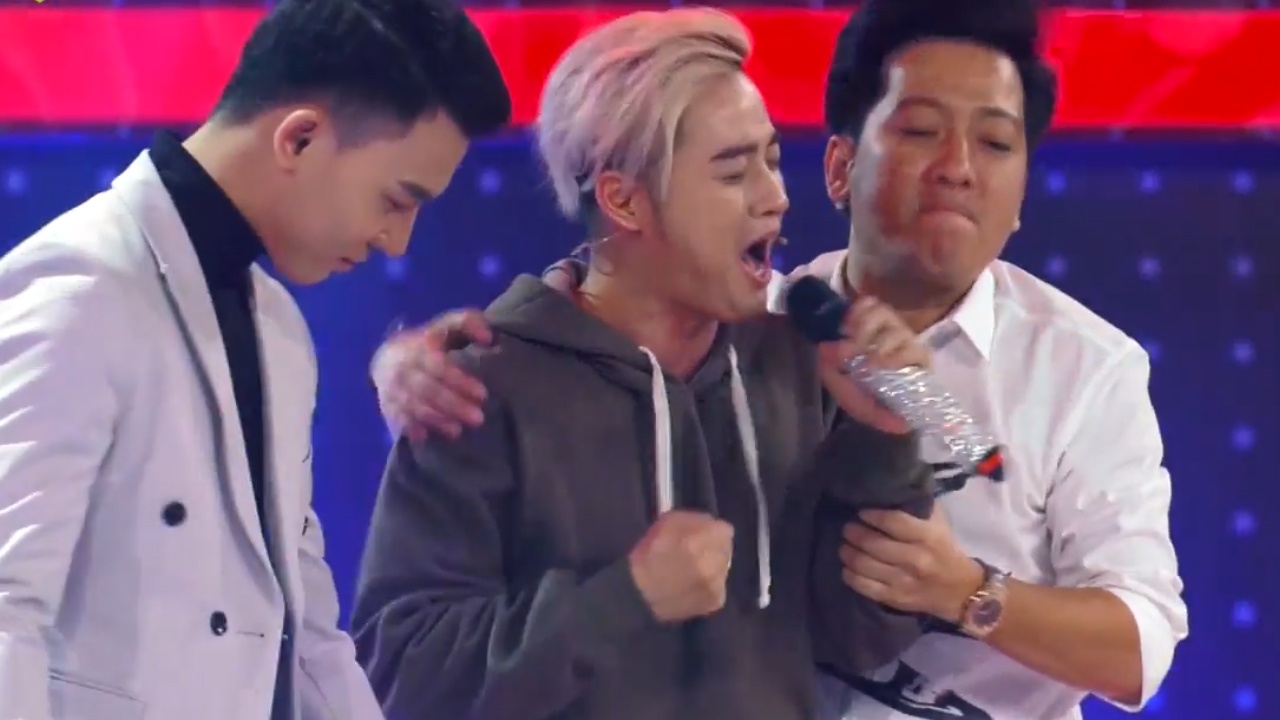 Thanh Duy tu pha bai hat vi bat luc truoc giong hat cua 'soai ca' hinh anh