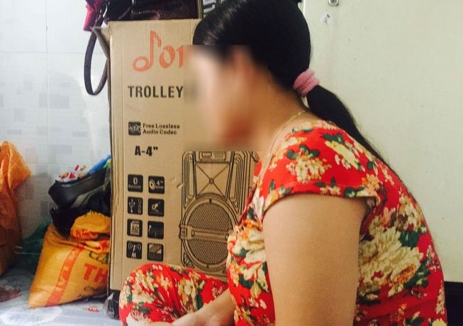Lo 'yeu rau xanh' khi be gai mang bau bi ngat o truong hinh anh