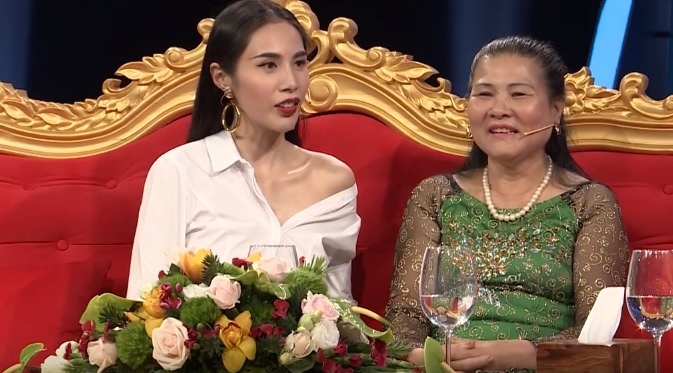 Thuy Tien ke chuyen bi xam hai va phan ung bat ngo cua me Cong Vinh hinh anh