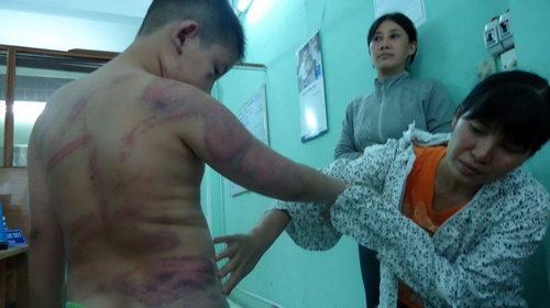 Giao duc gia dinh tran ngap bao luc se sinh ra cac bao mau ac doc hinh anh