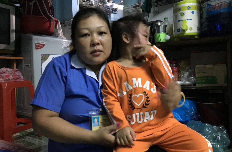 Nghi van tre o Mam Xanh tiep tuc bi bao hanh tai truong moi hinh anh