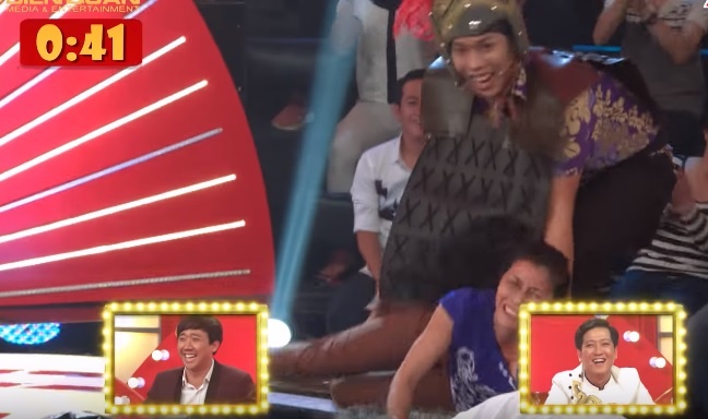 Khieng ca co lao cong ra dien, cap thi sinh gianh 40 trieu dong hinh anh