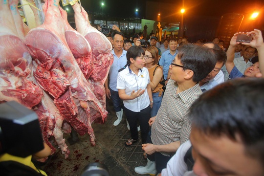 Phó Thủ tướng Vũ Đức Đam thăm chợ Bình Điền ảnh 9 Pho Thu tuong Vu Duc Dam tham cho Binh Dien anh 9