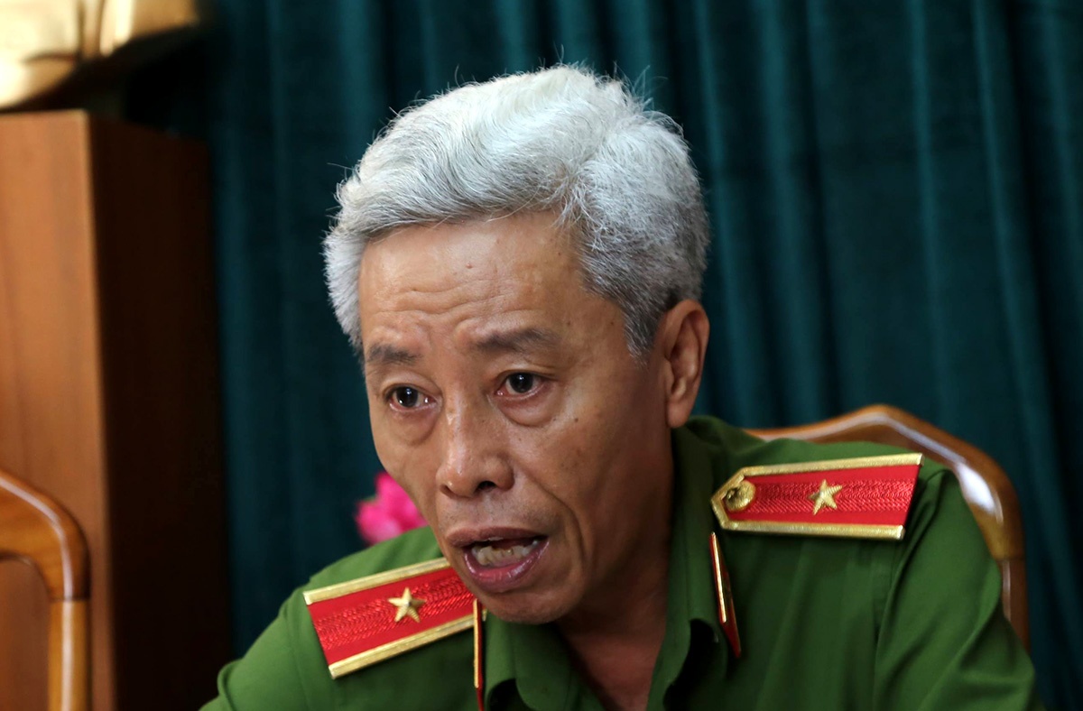 Thieu tuong Phan Anh Minh: 13 giay lam duoc gi, sao che trach cong an? hinh anh
