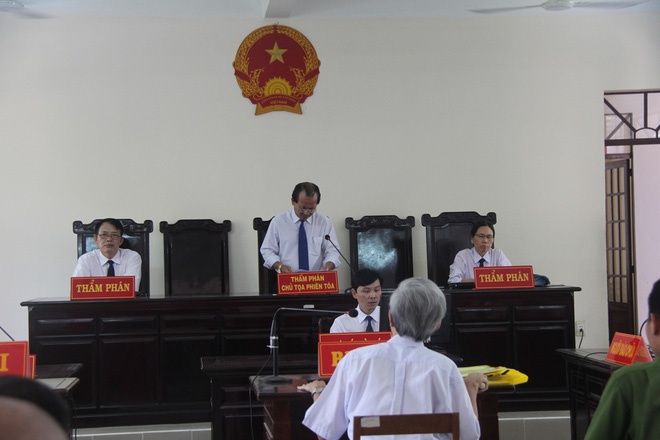 hủy án treo Nguyễn Khắc Thủy ảnh 2 huy an treo Nguyen Khac Thuy anh 2