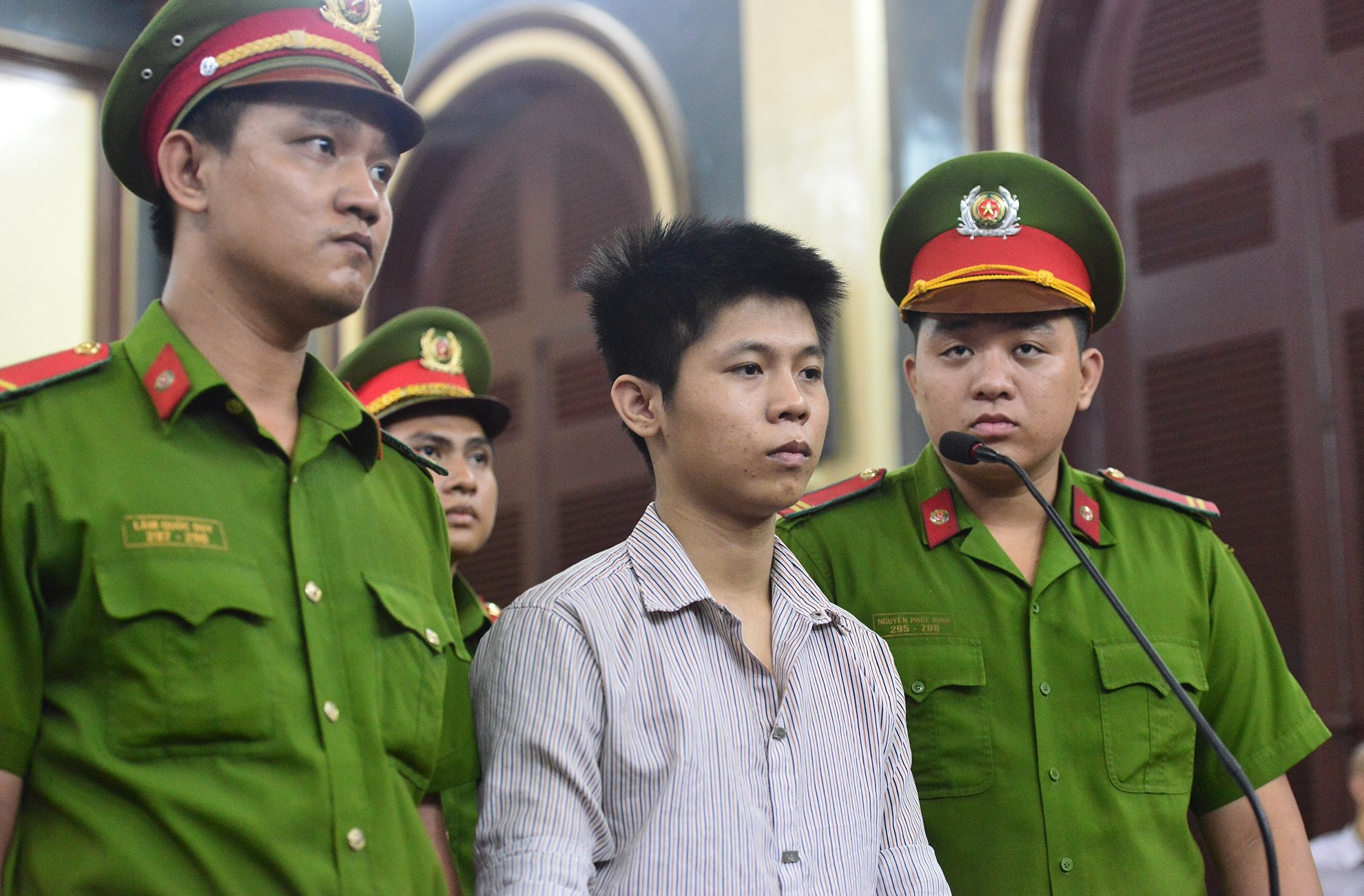 xét xử vụ thảm sát 5 người ở Bình Tân ảnh 1 xet xu vu tham sat 5 nguoi o Binh Tan anh 1