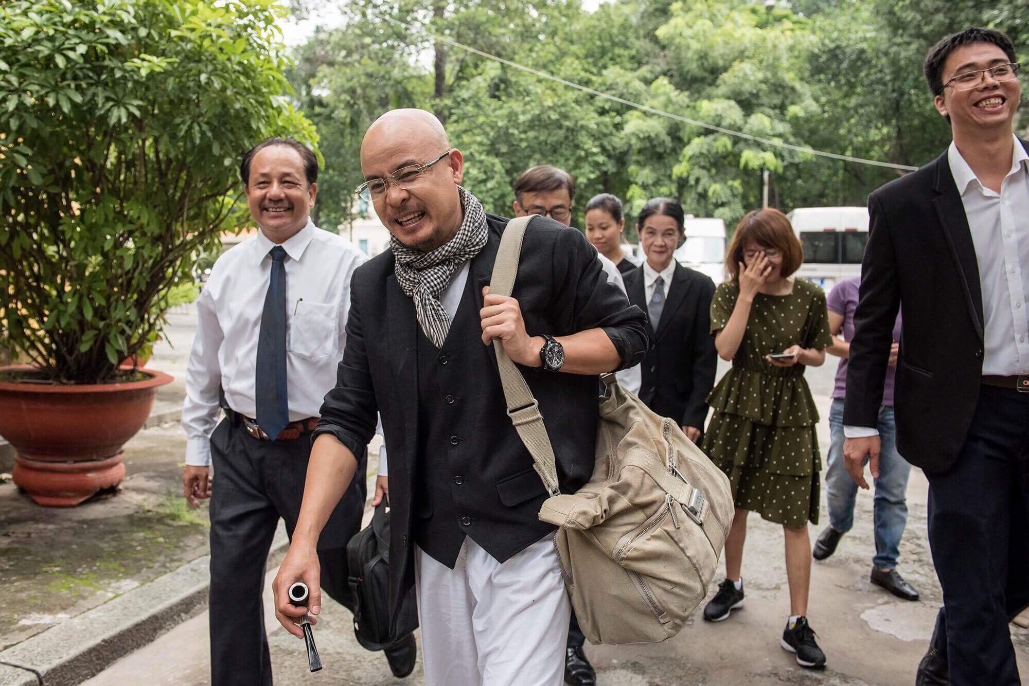 vợ chồng Trung Nguyên hòa giải ảnh 2 vo chong Trung Nguyen hoa giai anh 2