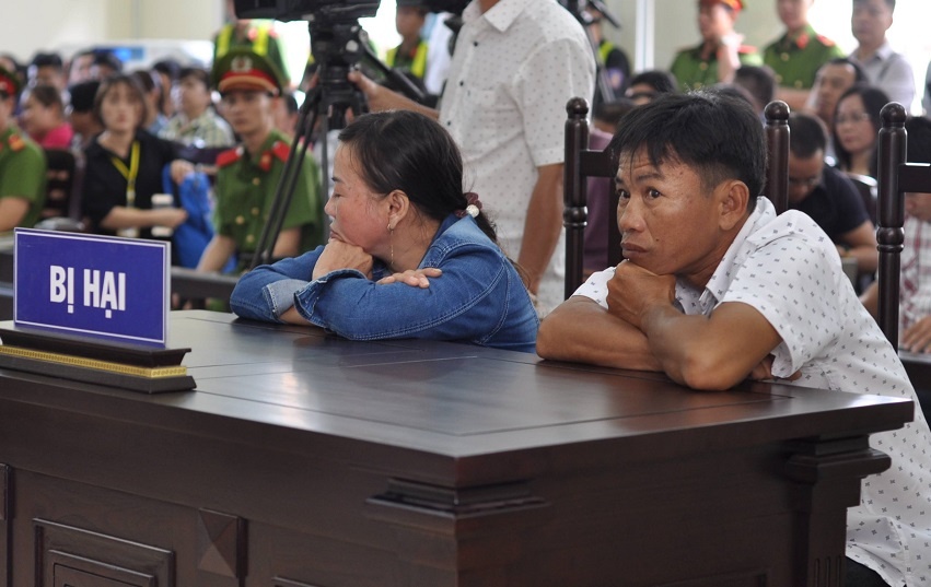 nguoi vo chat dau chong bo ba lo anh 2