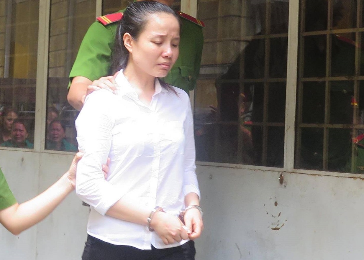 An tu cho nu Viet kieu giau 4,5 kg ma tuy trong tranh theu hinh anh
