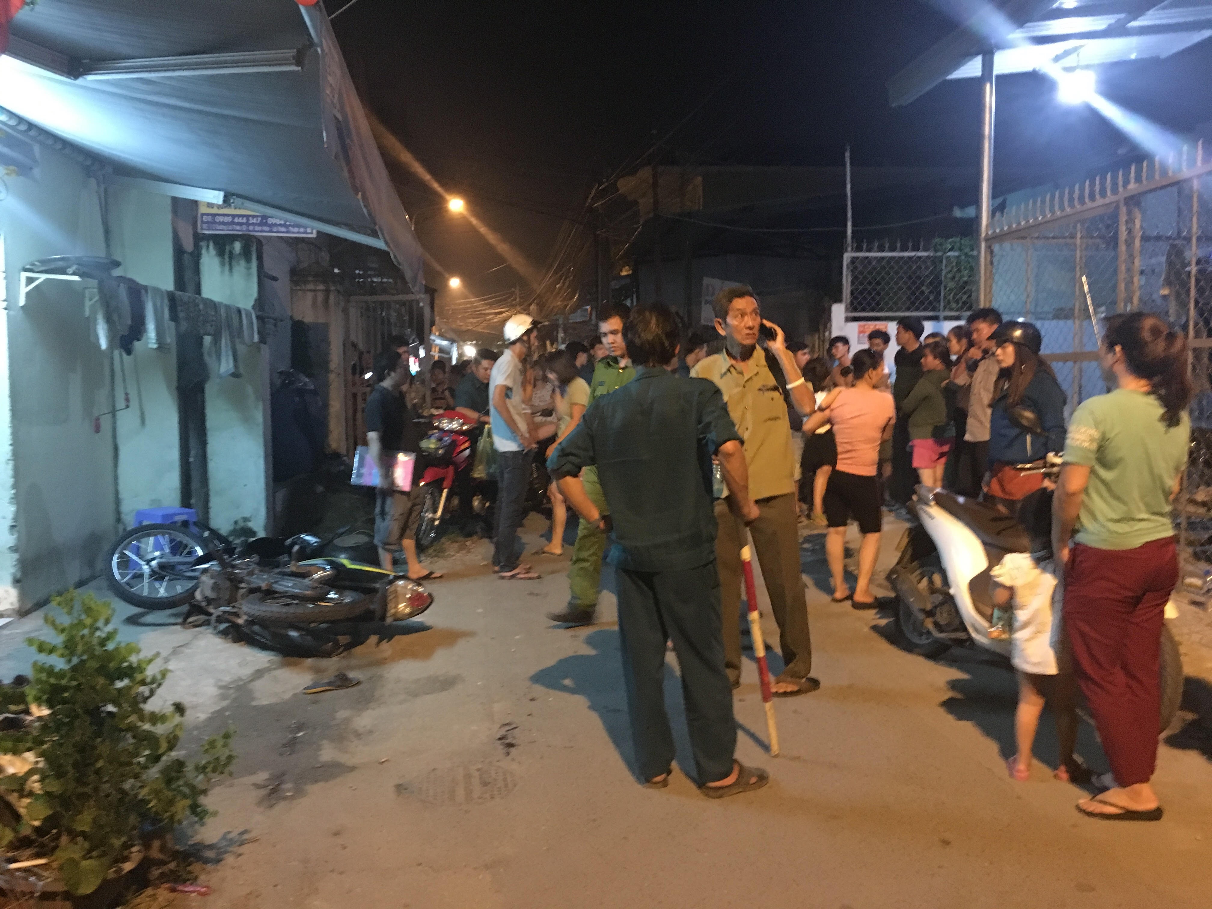 Nhac nhom thanh nien hat ho on ao giua dem, thay giao bi dam tu vong hinh anh