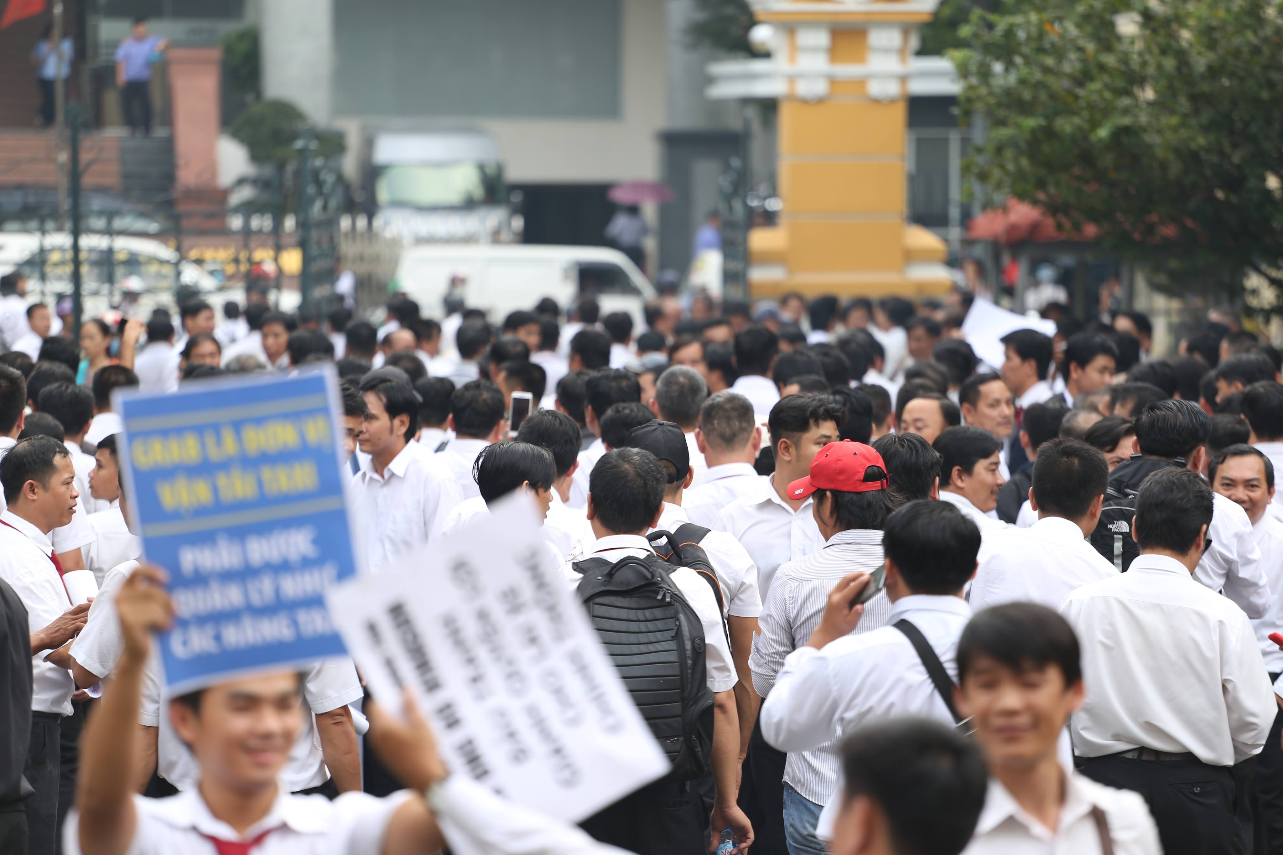 Vinasun kiện Grab ảnh 1 Vinasun kien Grab anh 1