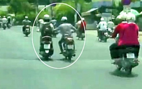 giật túi xách làm chết người ảnh 1 giat tui xach lam chet nguoi anh 1