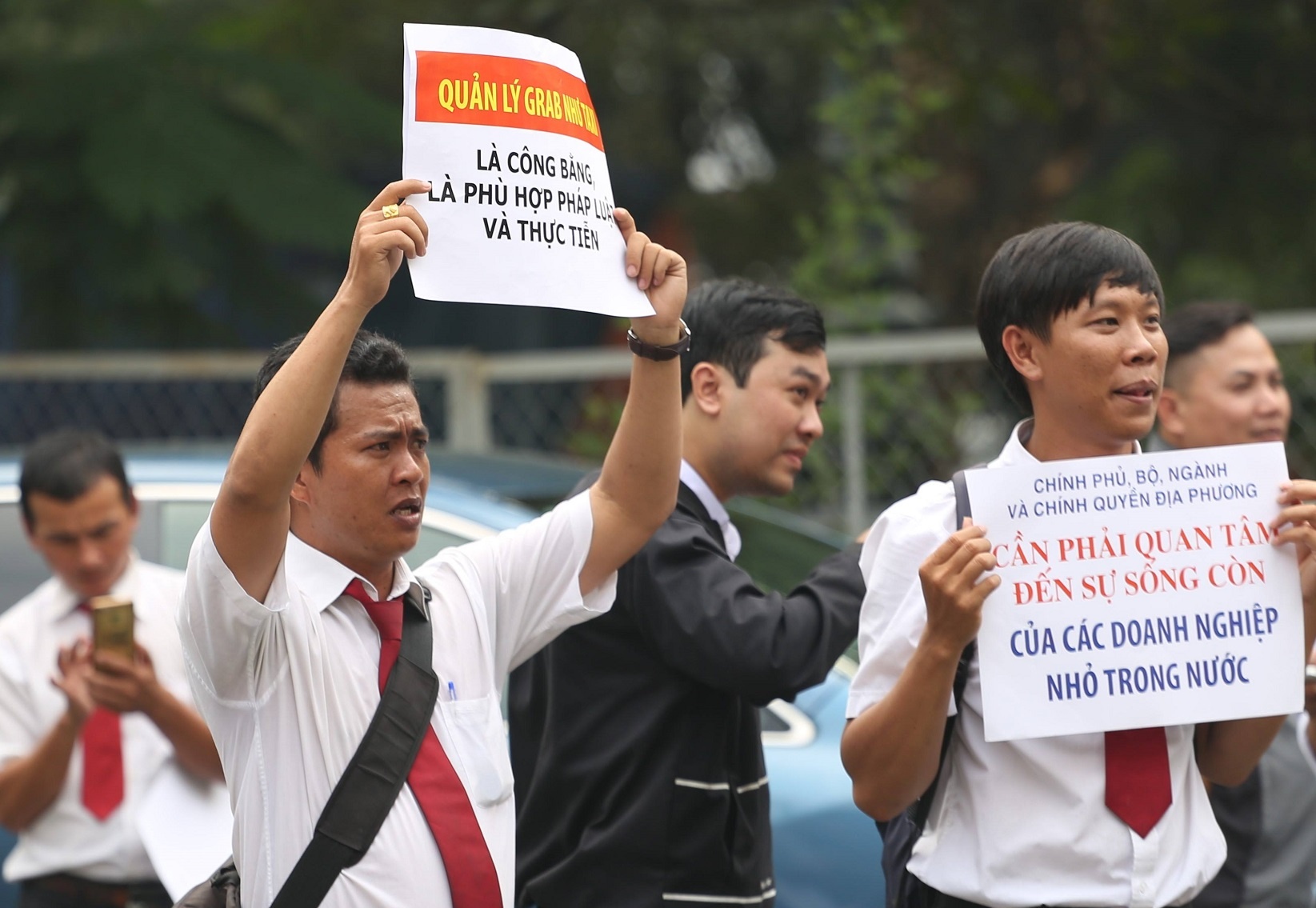 Dung xet xu mot tuan vu kien Vinasun - Grab hinh anh