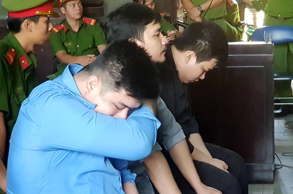 xet xu bang trom dam hiep si anh 3