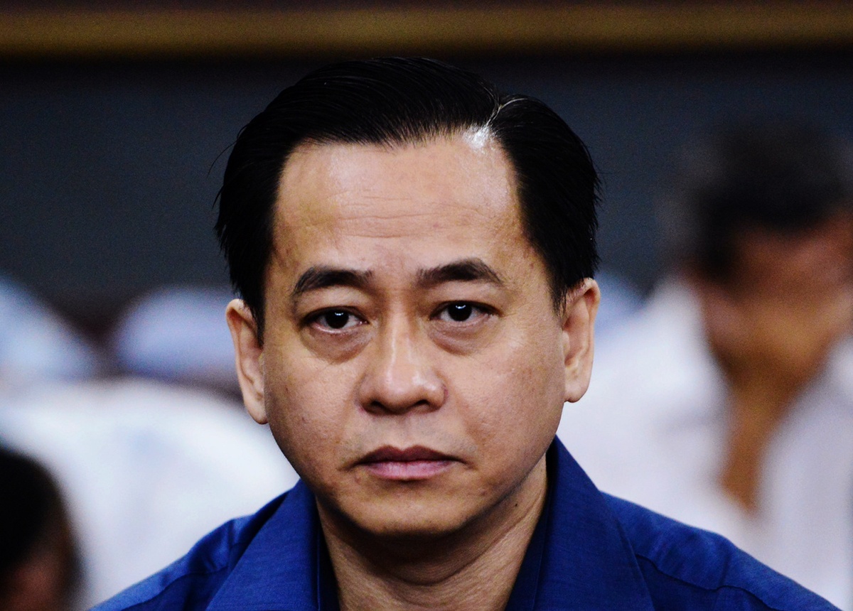 Vu 'nhom' quyet khong khai muc dich mua 13,4 trieu USD hinh anh