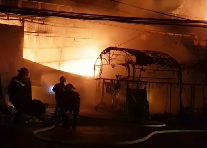 cháy cửa hàng nội thất ảnh 1 chay cua hang noi that anh 1