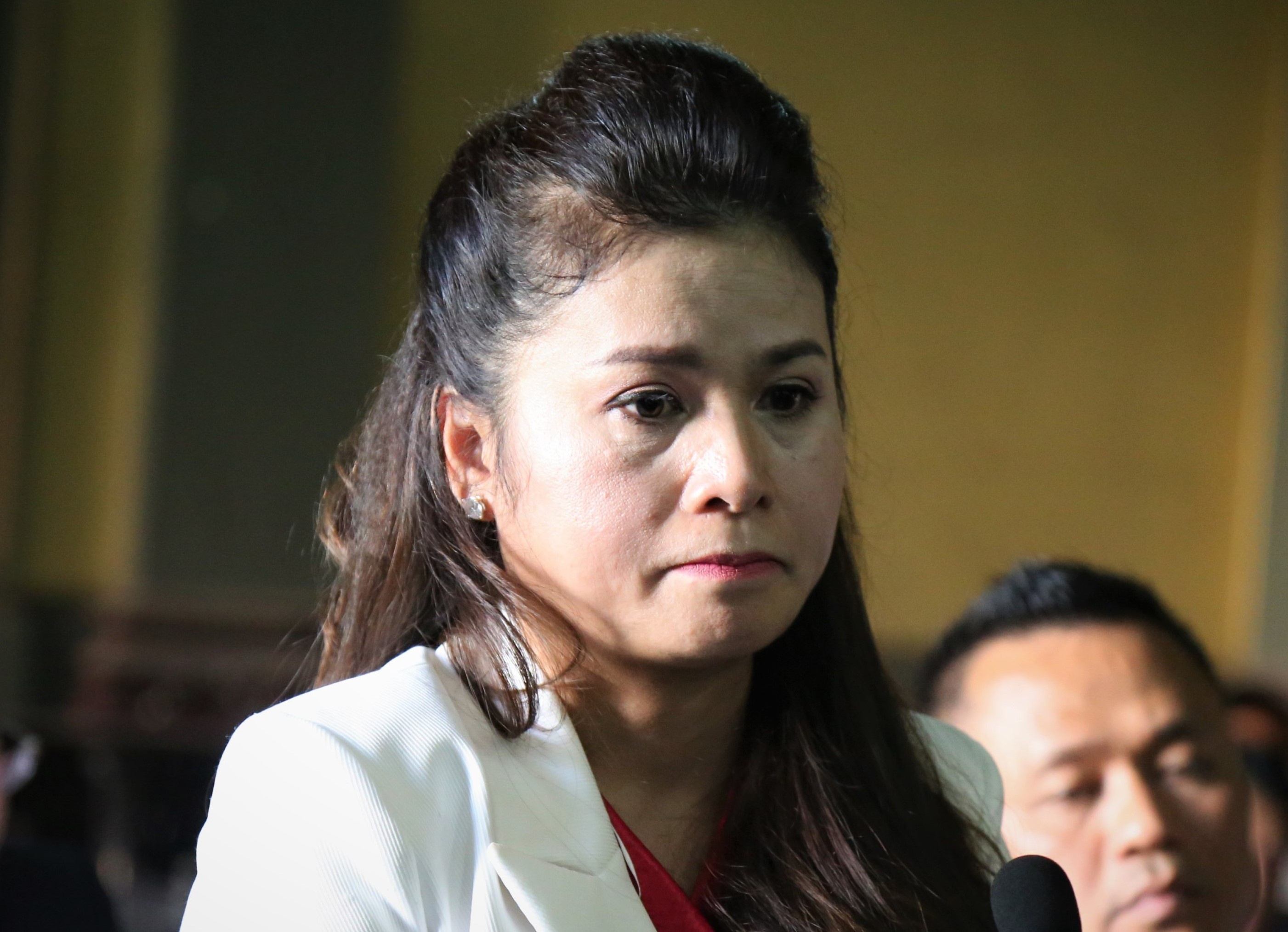 Ong chu ca phe Trung Nguyen noi voi vo: 'Toi chua bao gio sai voi co' hinh anh