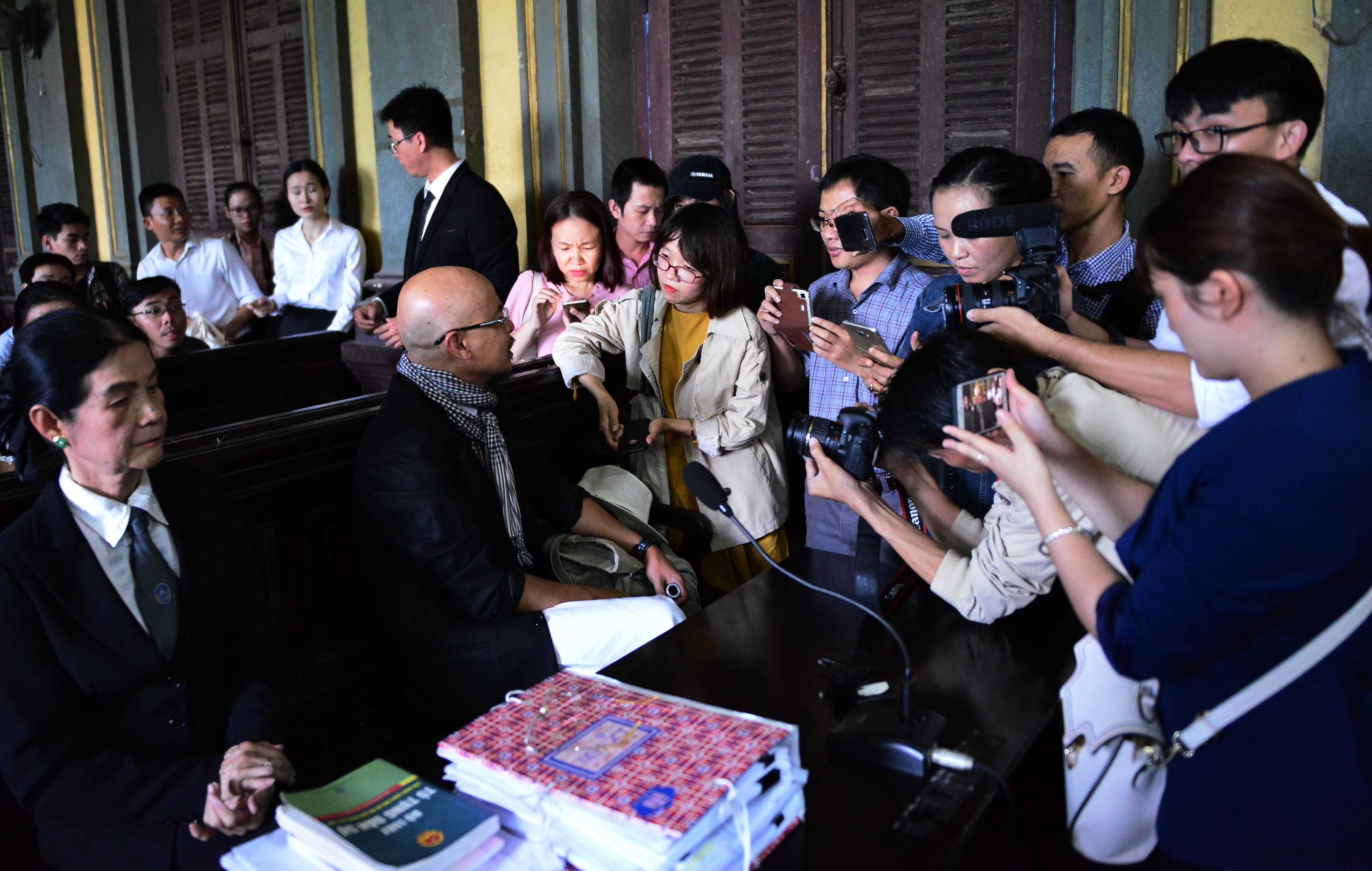 Đặng Lê Nguyên Vũ ảnh 2 Dang Le Nguyen Vu anh 2