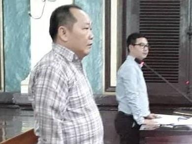 Cuu pho dai dien Tap chi Kiem sat linh 4 nam tu hinh anh