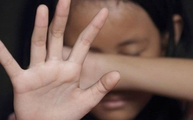 Tien si luat: 'So mong, om hon la dam o' hinh anh