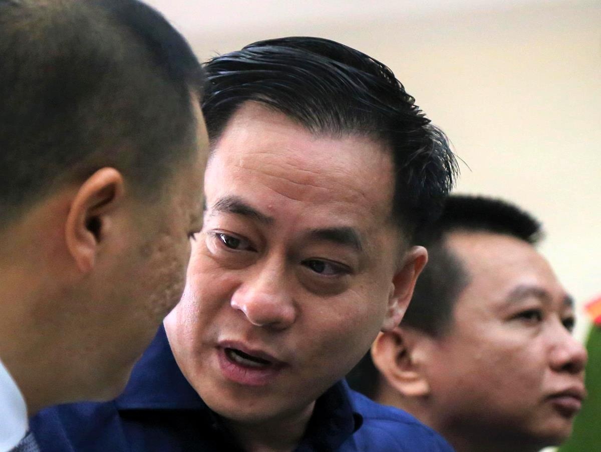 Vu 'nhom' chi tro, lon tieng tai toa phuc tham xu dai an Dong A hinh anh