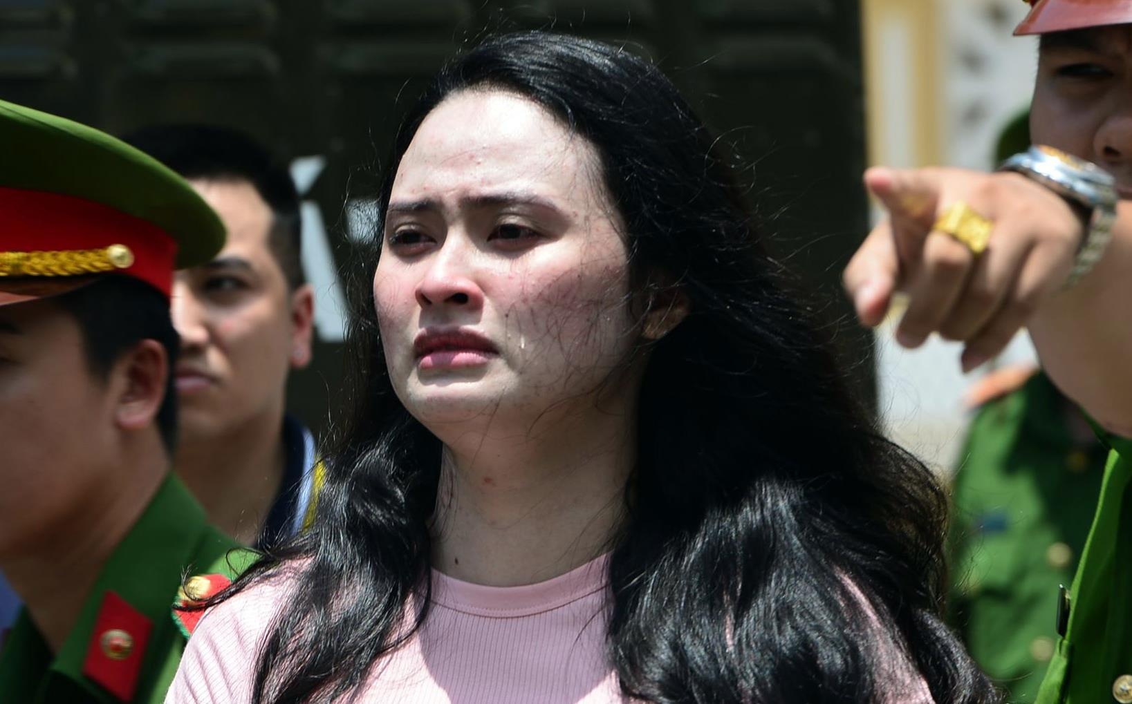 Ngoc Miu ly giai ve biet danh va khang dinh co con voi Van Kinh Duong hinh anh