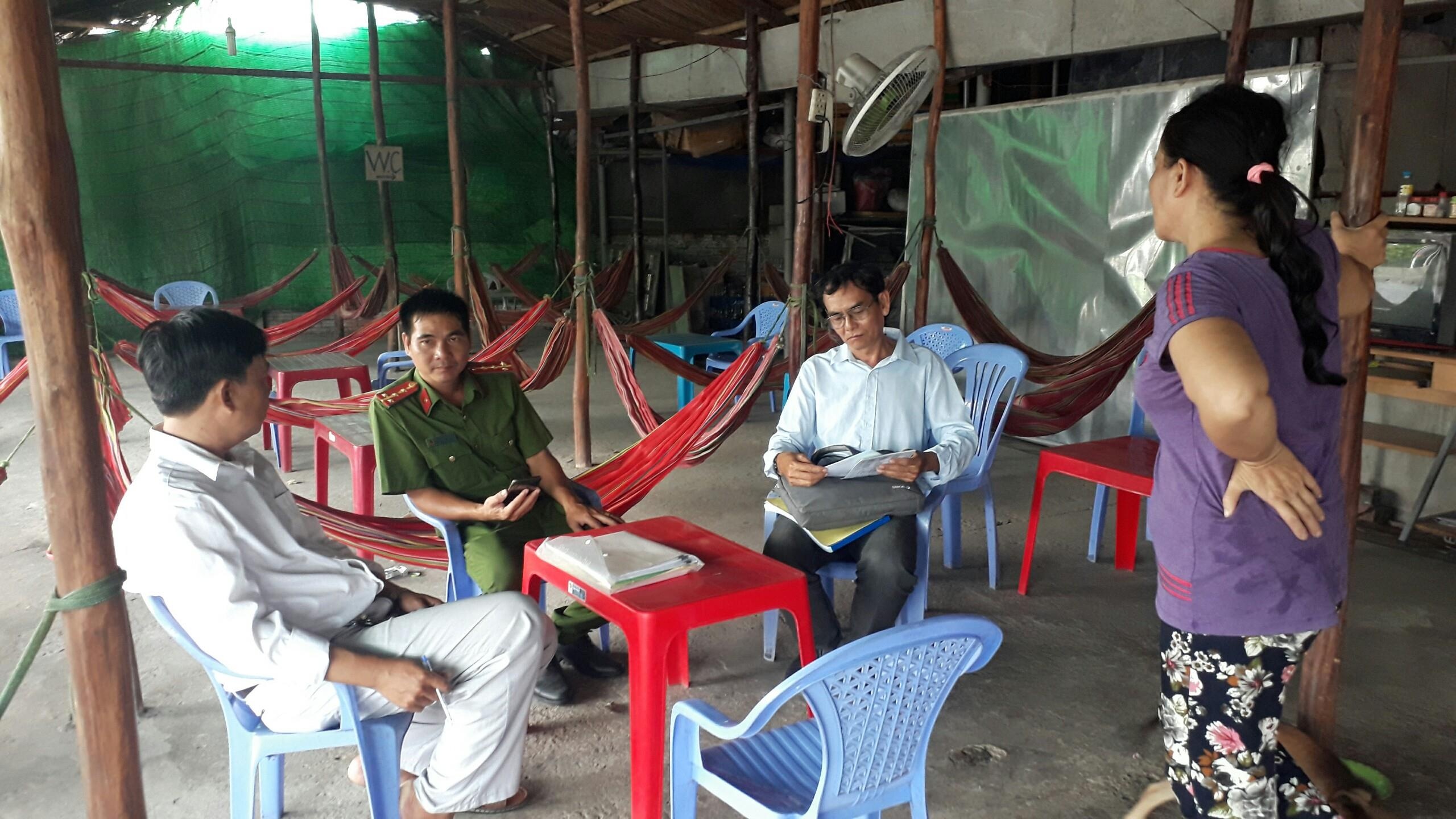 Phat chu quan 'chat chem' o Long An hon 13 trieu dong hinh anh