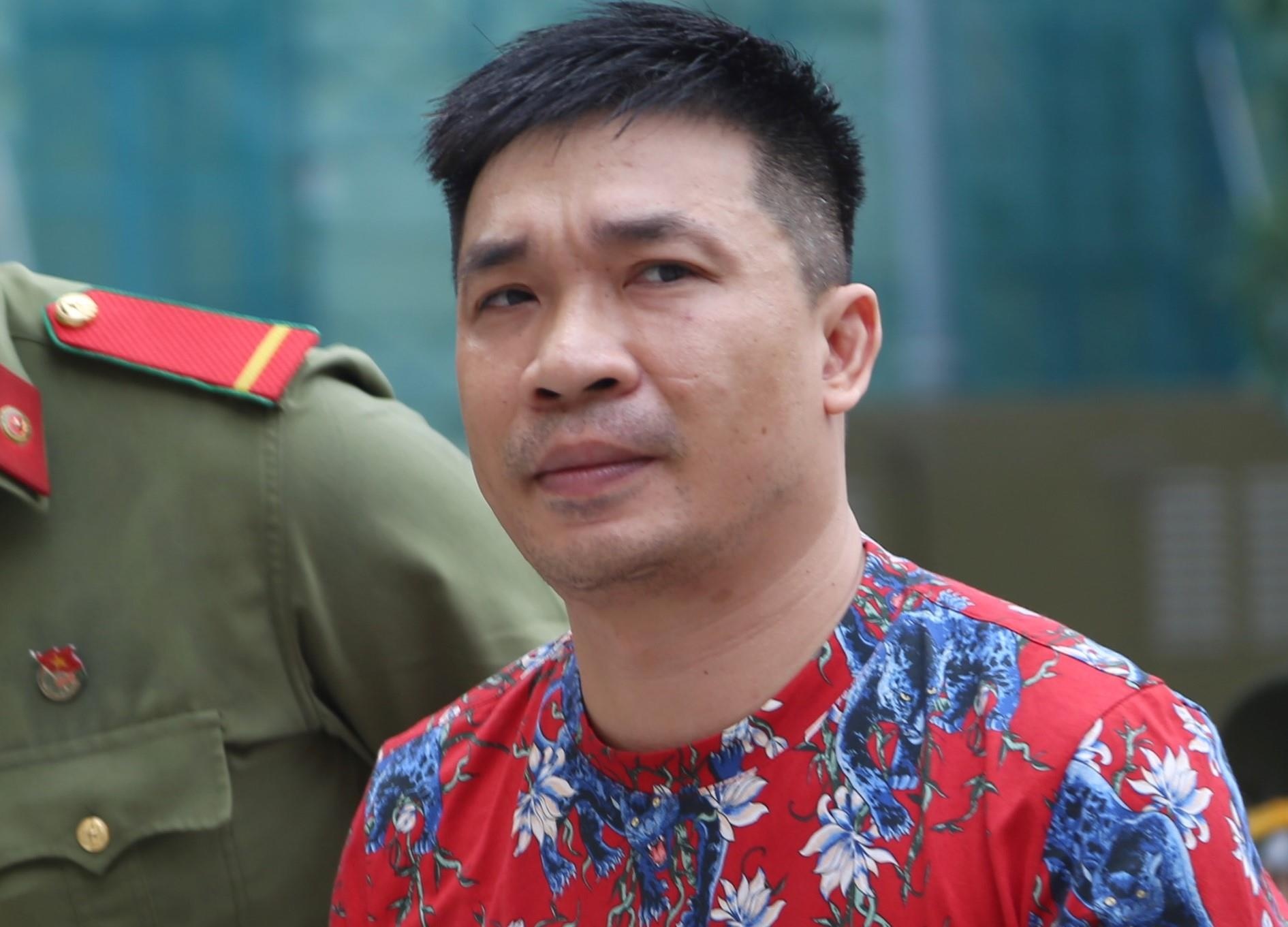 He lo manh moi nguoi bi an day Van Kinh Duong bao che ma tuy hinh anh