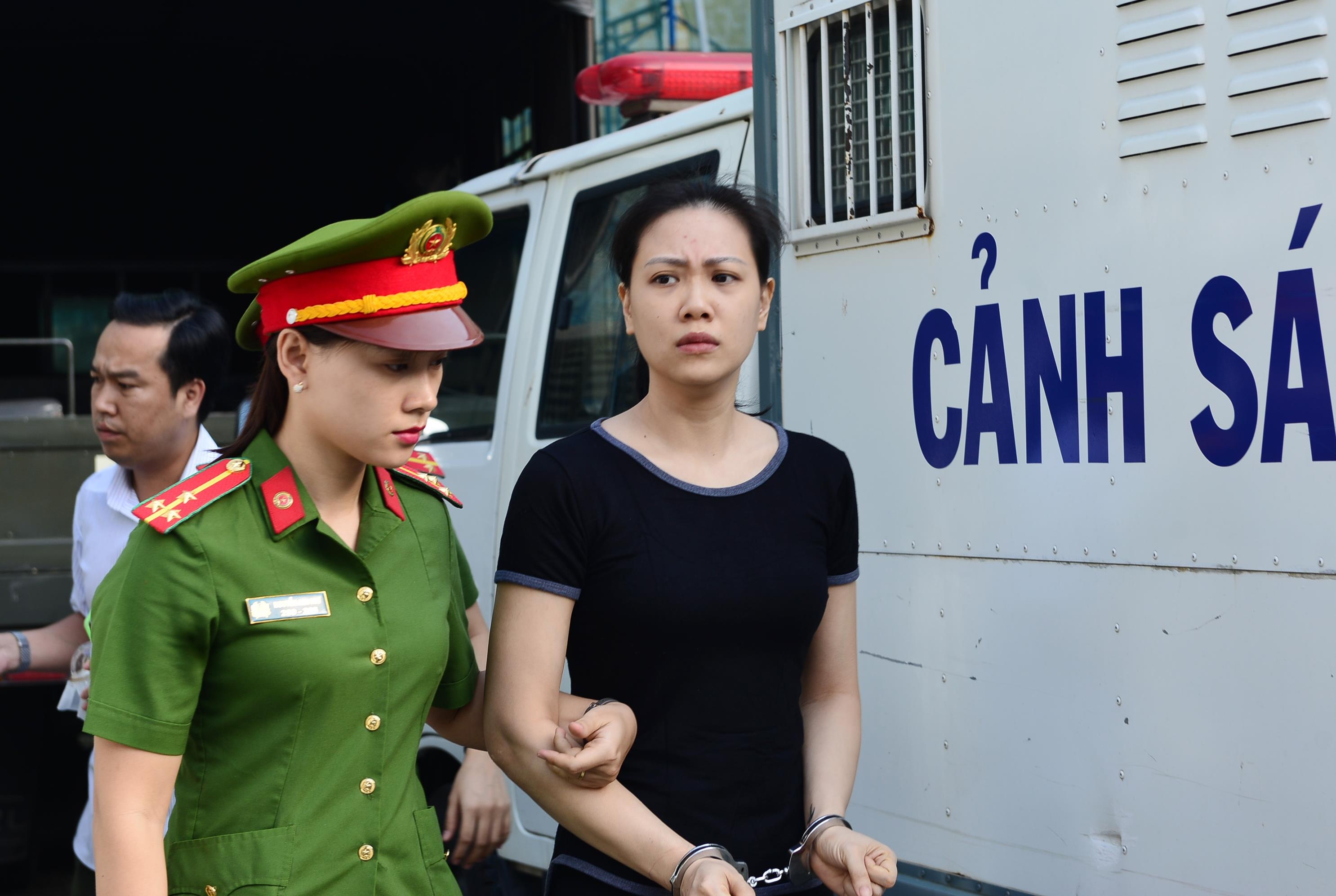 Văn Kính Dương Ngọc Miu ảnh 3 Van Kinh Duong Ngoc Miu anh 3