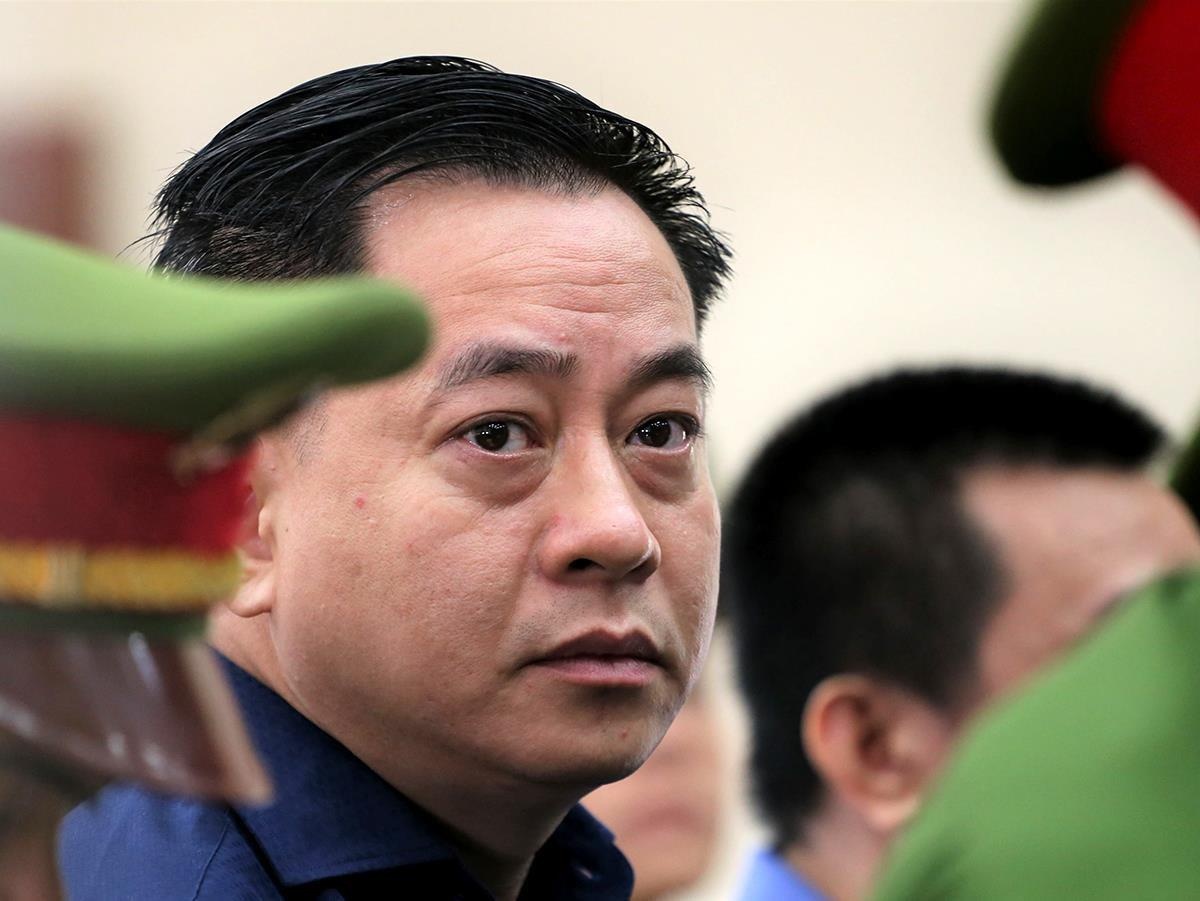 Vu 'nhom' hau toa phuc tham trong dai an Dong A hinh anh