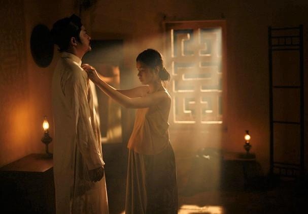 FBI co vao cuoc neu biet dien vien 13 tuoi dong canh nong 'Vo ba'? hinh anh