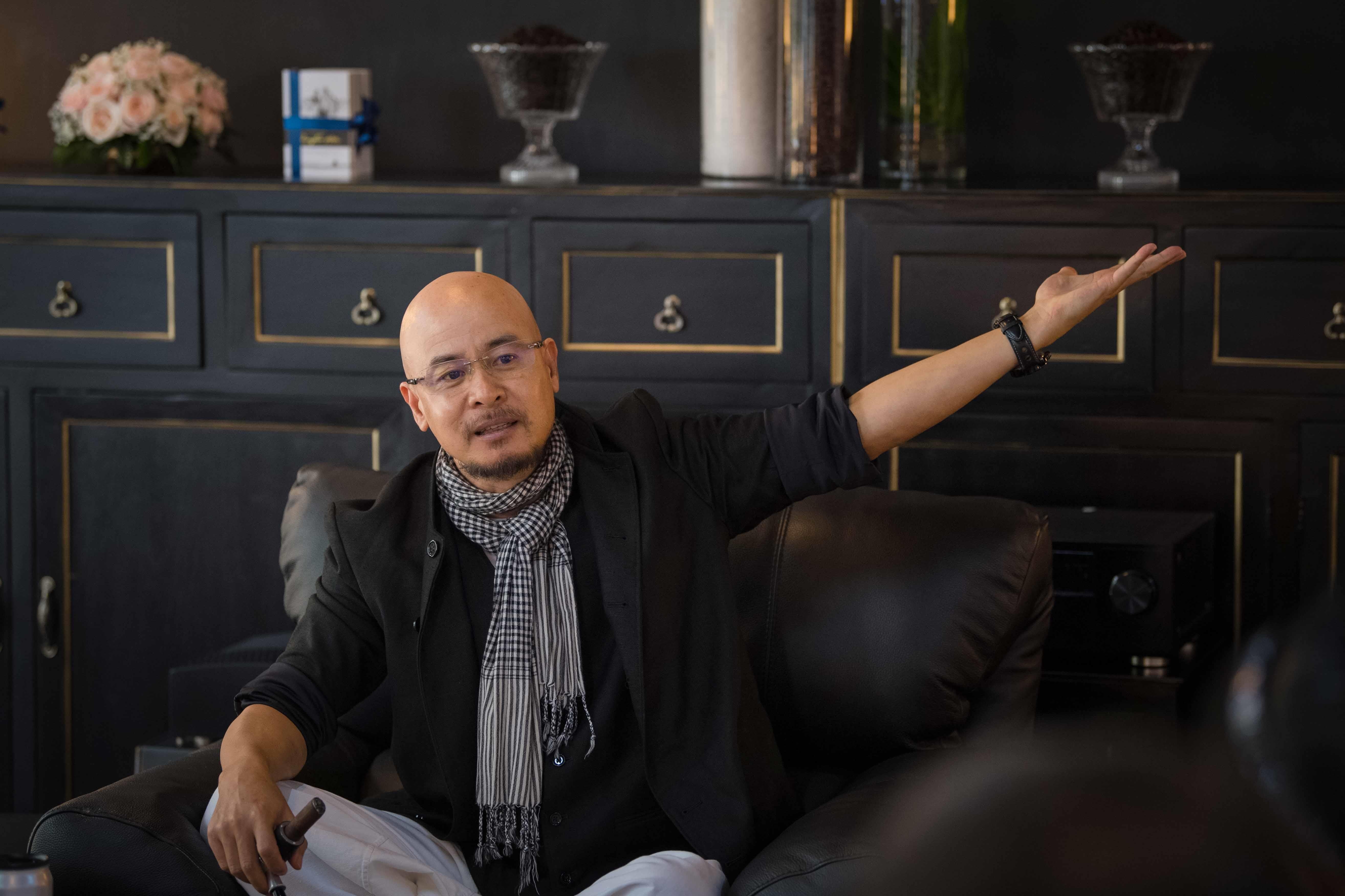 Đặng Lê Nguyên Vũ gặp báo chí ảnh 2 Dang Le Nguyen Vu gap bao chi anh 2