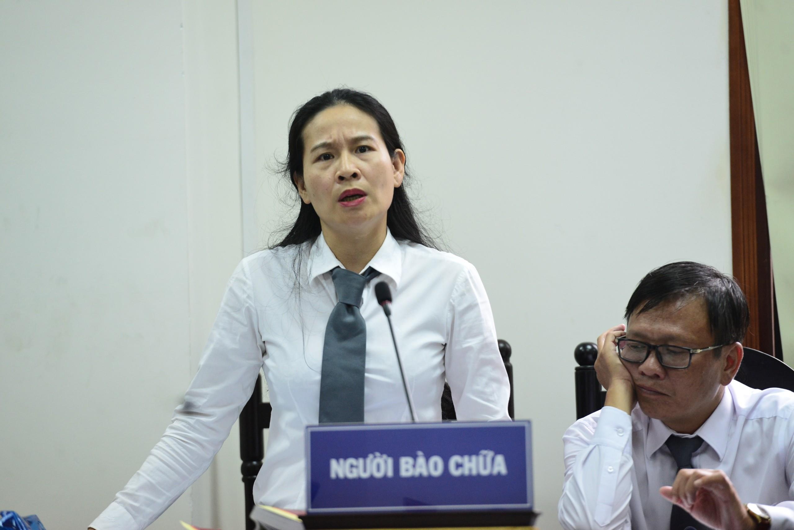 nữ tài xế BMW tông xe hàng xanh ảnh 2 nu tai xe BMW tong xe hang xanh anh 2