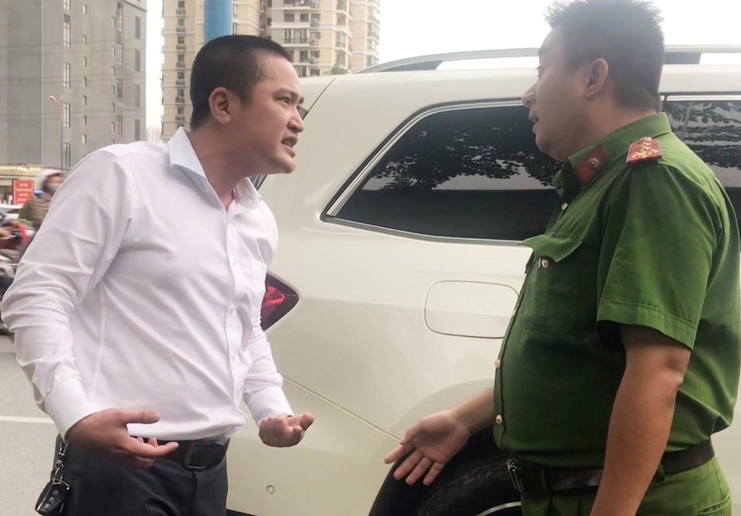 CSGT co chiu trach nhiem tai san trong Mercedes GLS bi niem phong? hinh anh