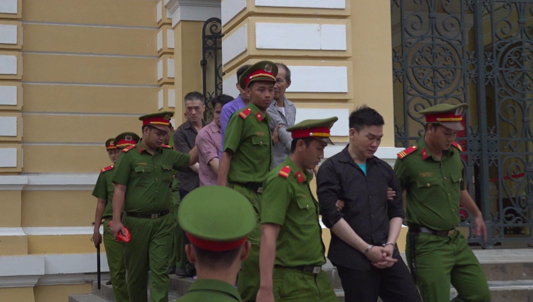 Nữ việt kiều buôn ma túy ảnh 2 Nu viet kieu buon ma tuy anh 2