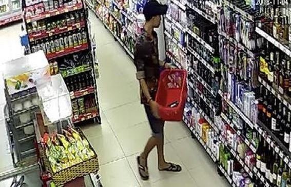 bang cuop nhi cuop cua hang tien loi anh 1