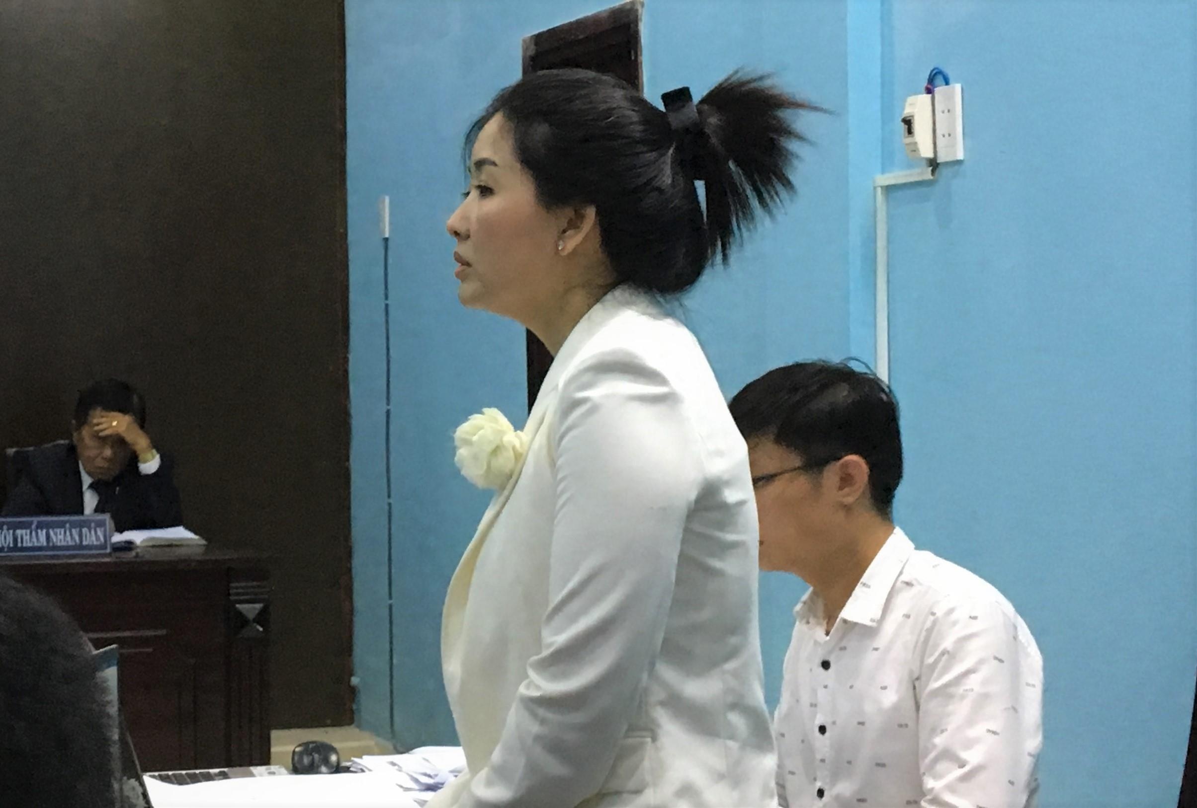 Nguoi bi Benh vien FV kien: 'Co ai hieu noi niem nguoi me mat con?' hinh anh