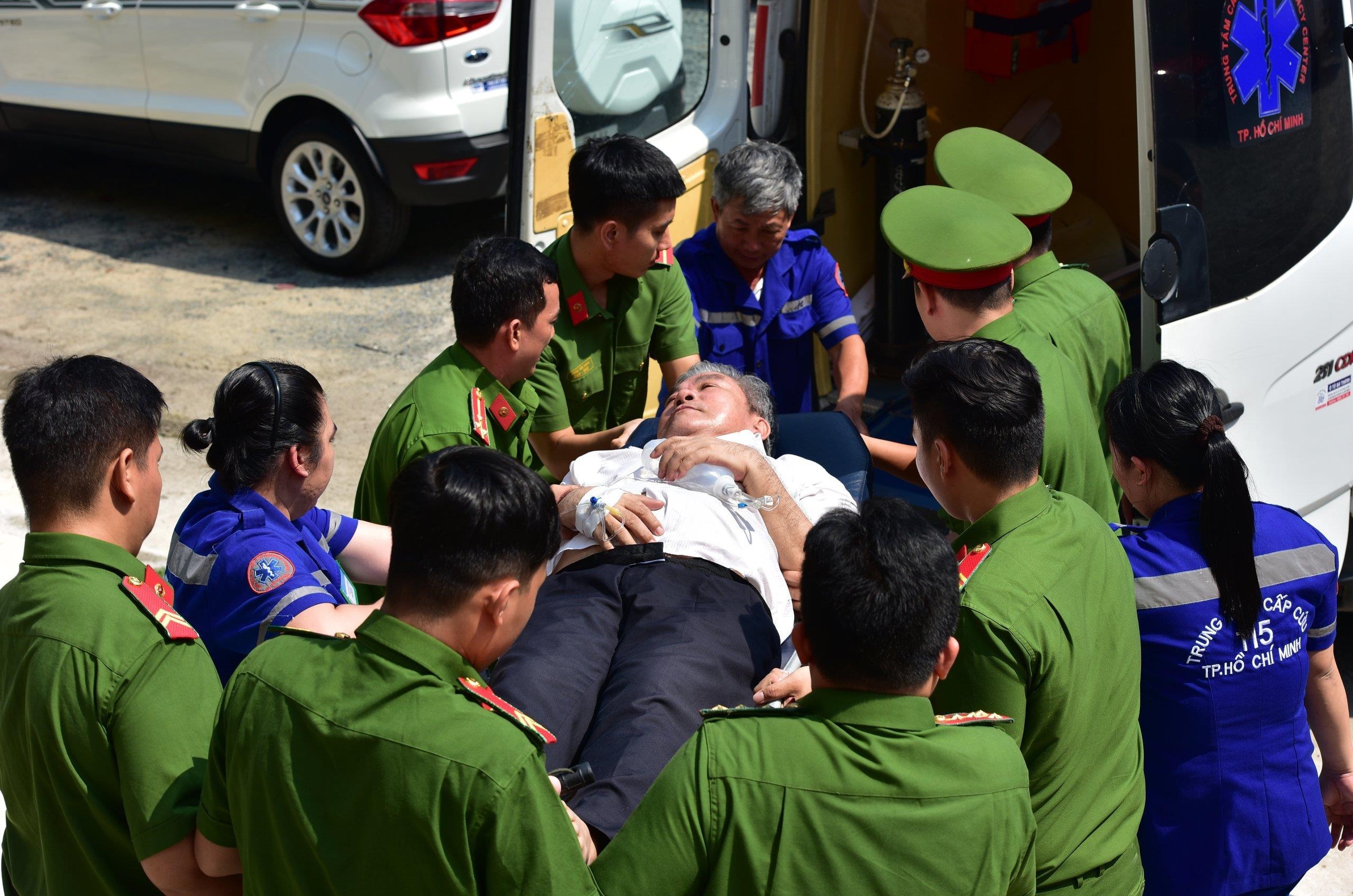 Cap cuu mot bi cao tai phien toa VN Pharma hinh anh