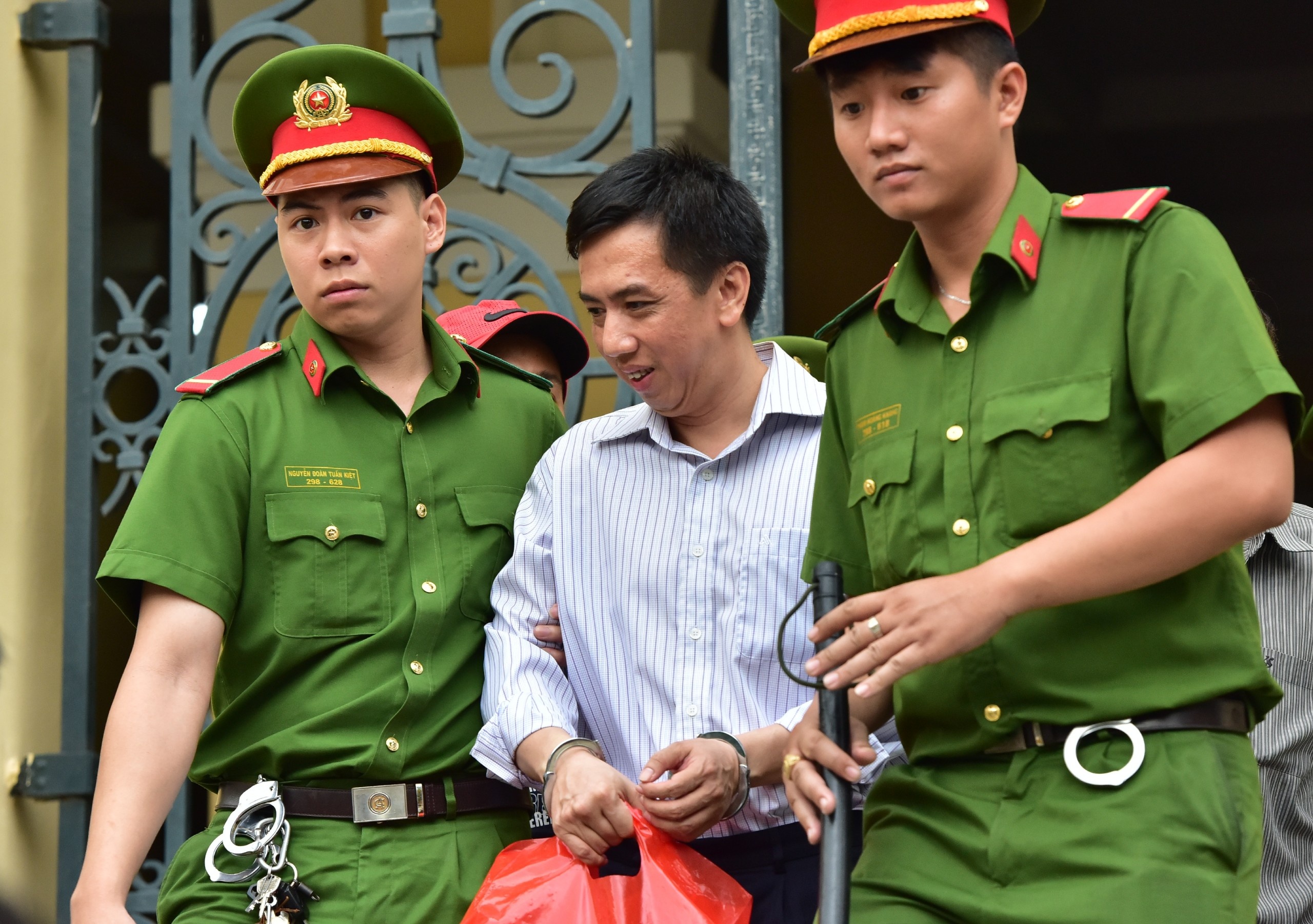 tuyen an VN Pharma anh 3