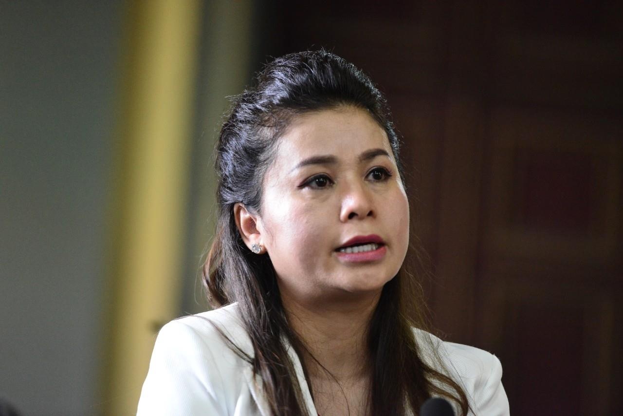Ba Thao nhap vien, toa lai hoan xu vu ly hon vo chong Trung Nguyen hinh anh