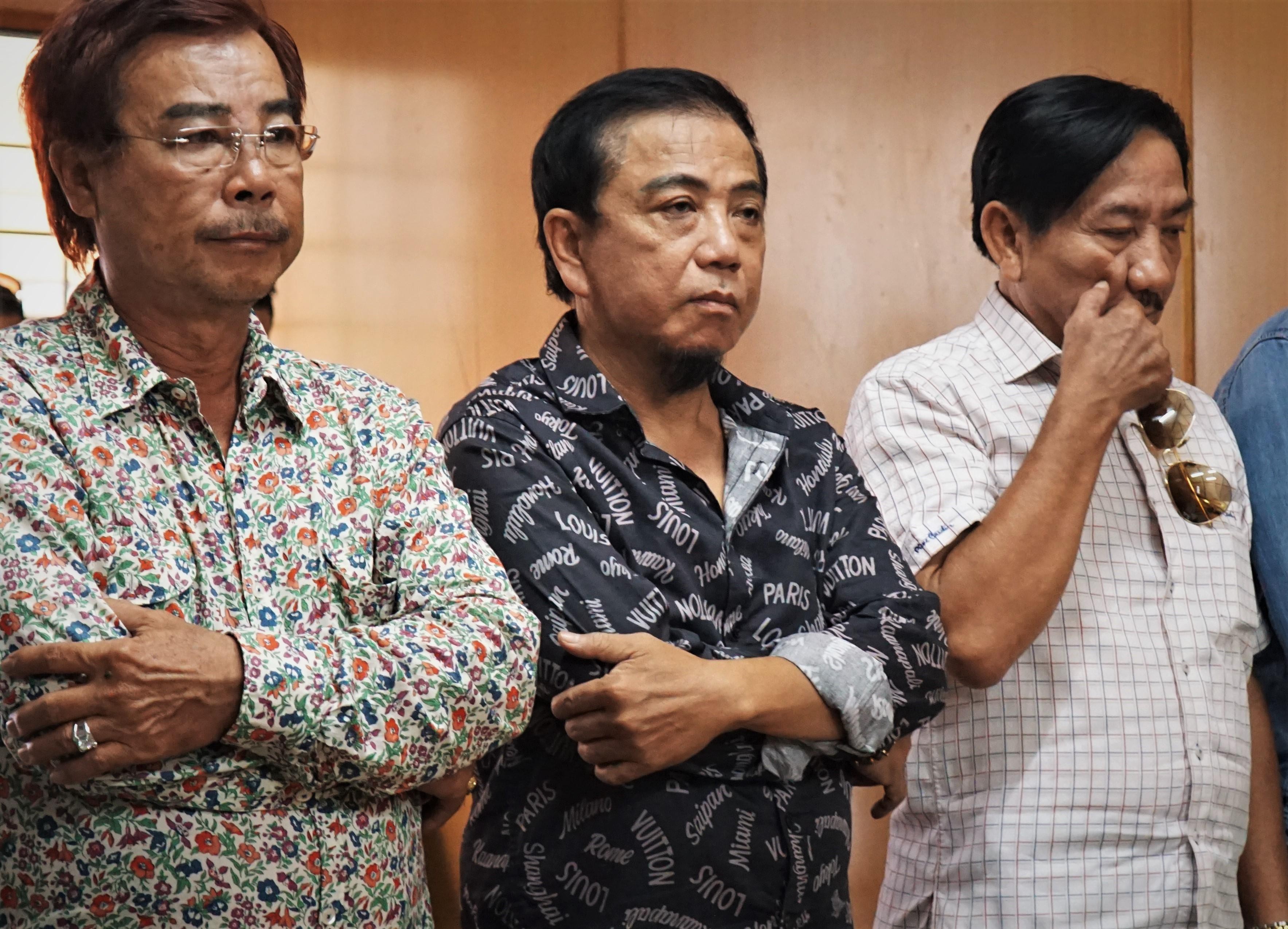 Hồng Tơ bị phạt ảnh 1 Hong To bi phat anh 1