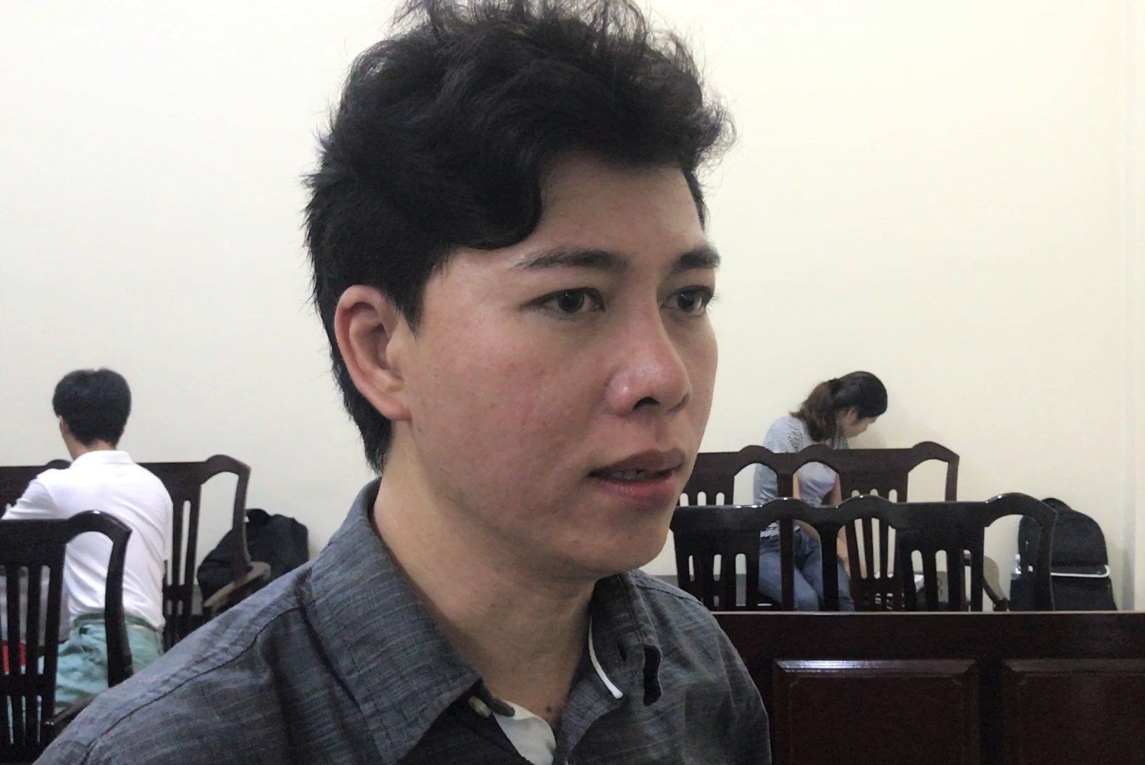 kien Dam Vinh Hung anh 1