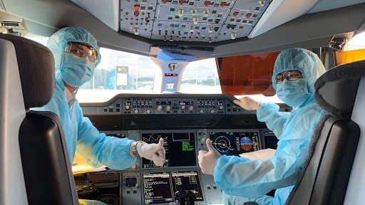 Phi cong Vietnam Airlines bay 2 chuyen truoc khi xac dinh mac Covid-19 hinh anh