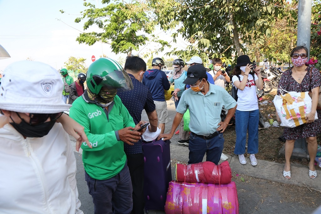 khu cach ly dai hoc quoc gia anh 3