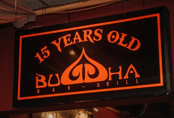 Quan bar Buddha kinh doanh sai giay phep bi xu ly ra sao? hinh anh