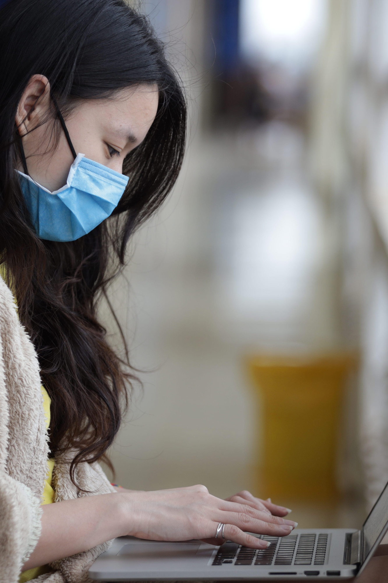 nhat ky cach ly du hoc sinh Y anh 12