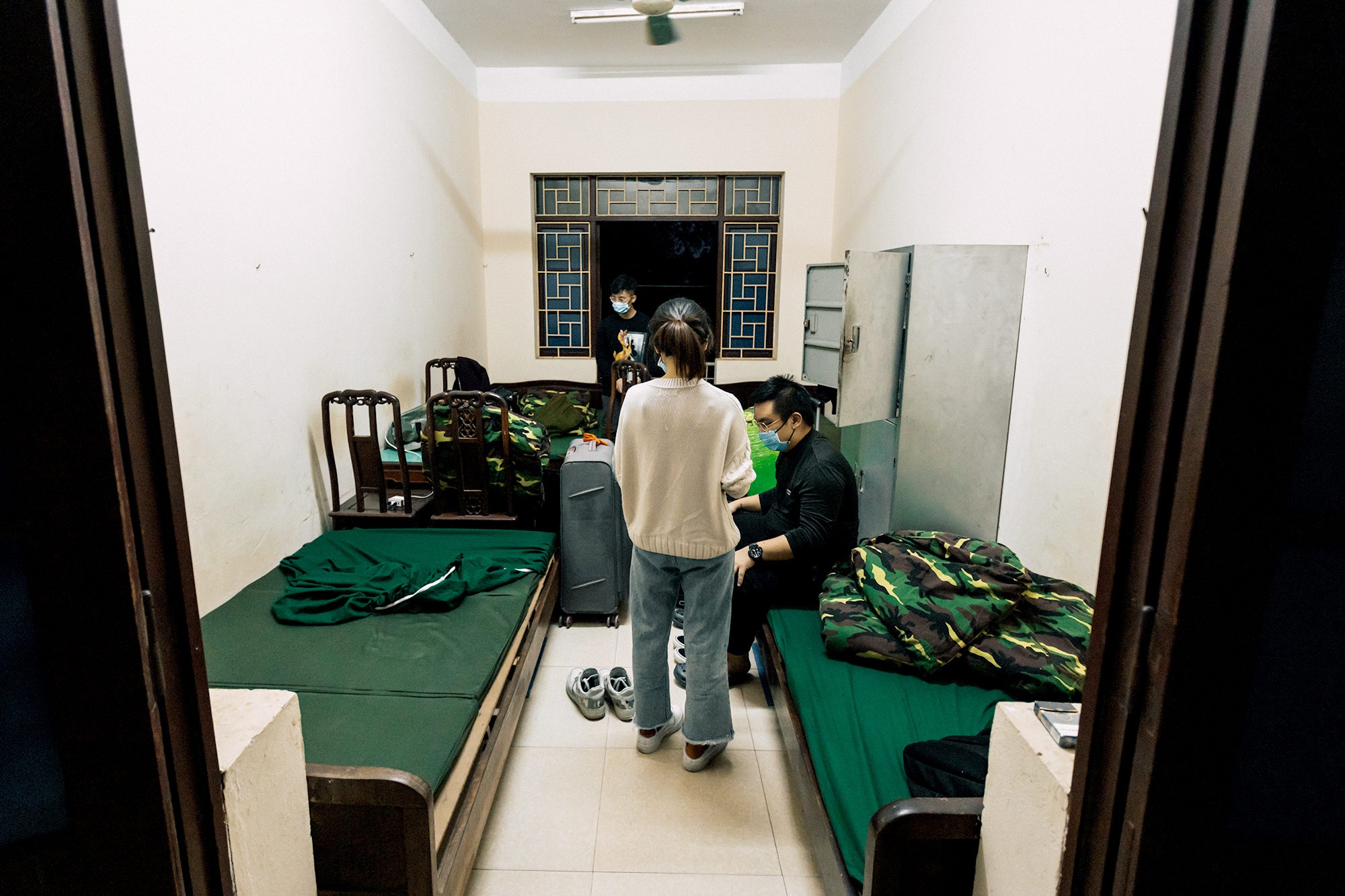 nhat ky cach ly du hoc sinh Y anh 5