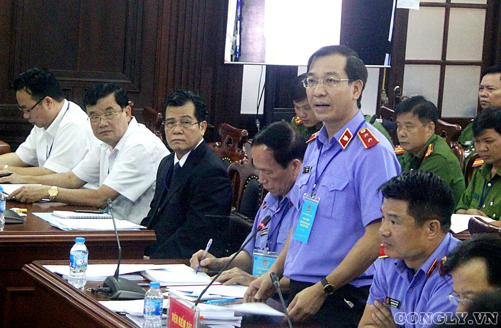 giam doc tham vu Ho Duy Hai anh 2